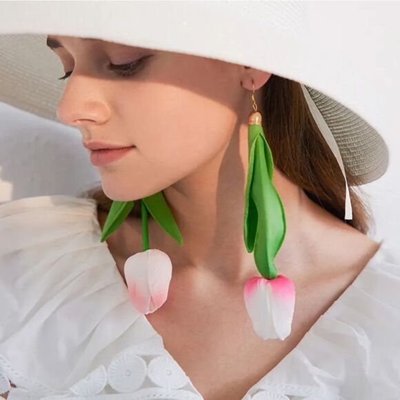 NWOT Giant Tulip Earrings 🌷 - Picture 1 of 3